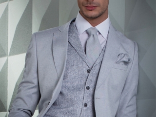 abito sposo beige, rimettibile, particolare coppola